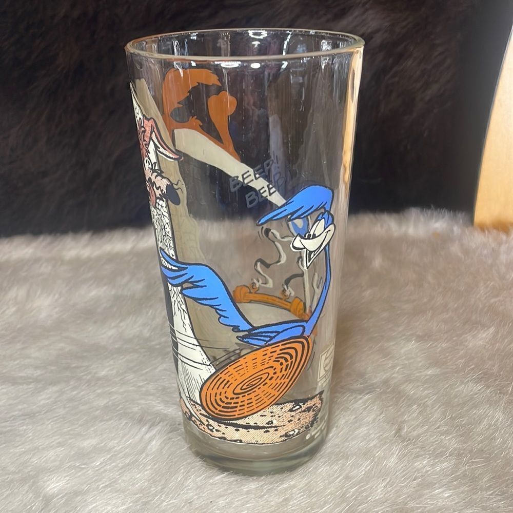 Pepsi Looney Tunes vintage glass (3600)